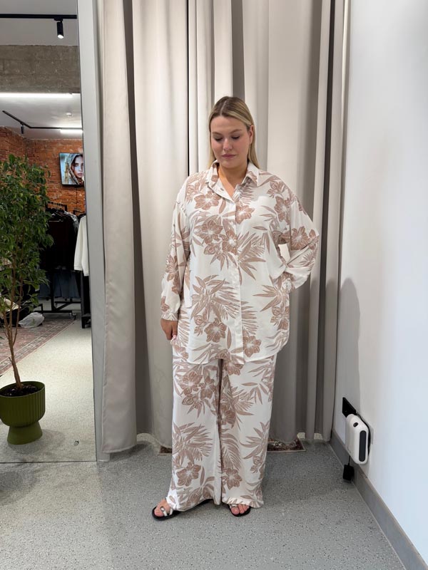 Костюм БОНИ