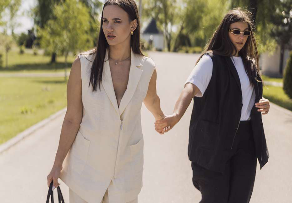 Брючные костюмы — находка на лето для девушек Plus Size